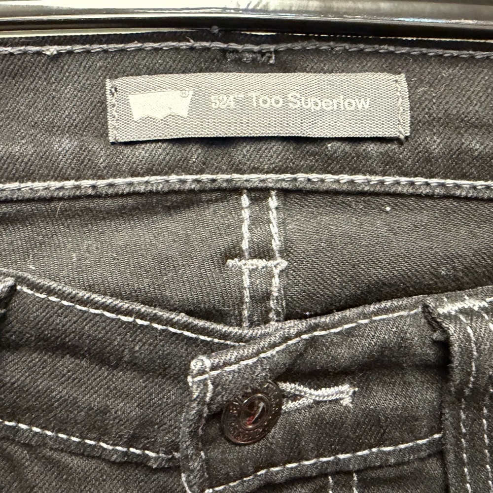 Levi's Black Denim Jeans with Iconic Patch